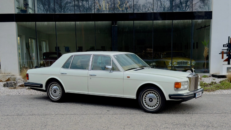 Luxuriöser Rolls-Royce Silver Spirit von 1989 für besondere Anlässe